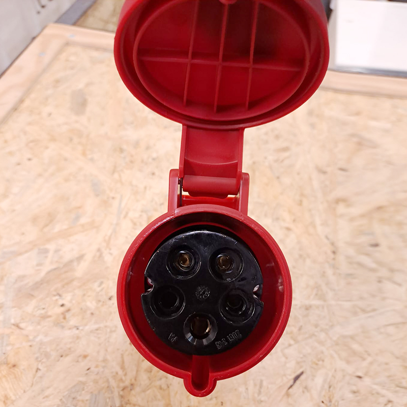 Puxada eléctrica trifásica 20KW/32A